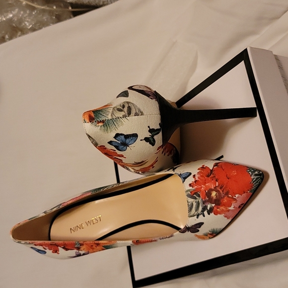 Ladies Shoes Nine West size 10m leather - Picture 2 of 4